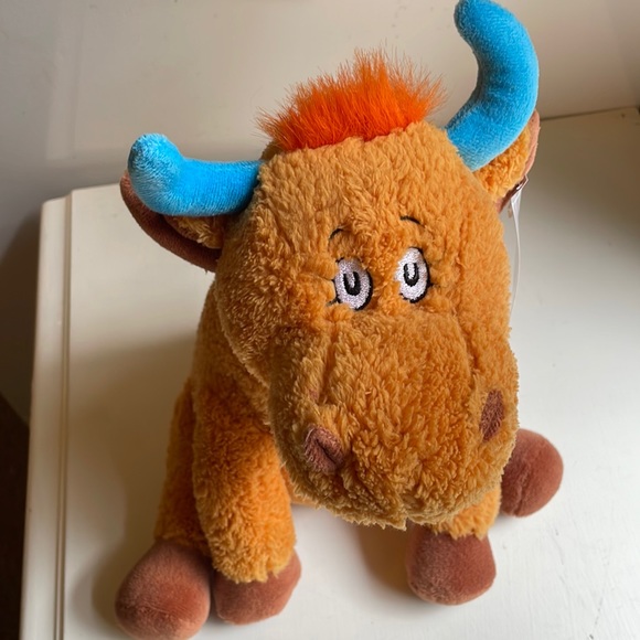 Other - Dr seuss's plush toys 🧸